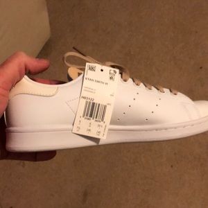 White Adidas Stan Smith W